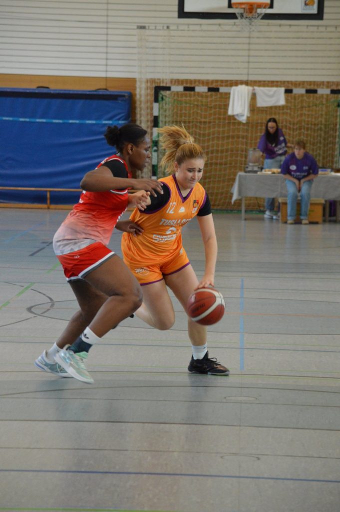 TuSLi CITY Berlin WNBL – Nr. 12 im Drive zum Korb